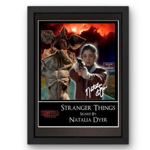 Stranger Things: Nancy Wheeler Version 1 Signed Display